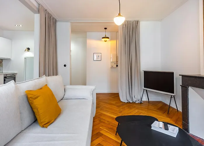 Le Chic De Dizier * Нанси